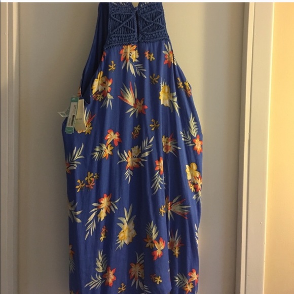 Skies Are Blue Dalia Dress - Picture 2 of 2